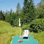 Fairy Tale House ترينتا