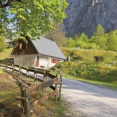 بيت للعطل Fairy Tale House